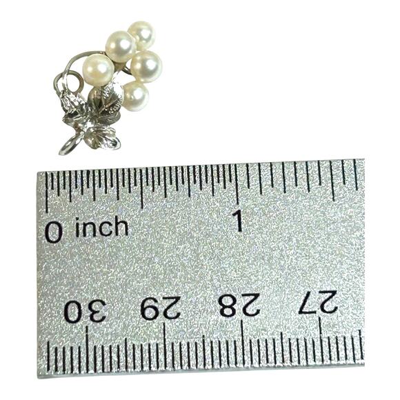 Vintage Dainty Silver Tone Ornate Mini Faux Pearls Grape Cluster Pendant - Picture 6 of 7